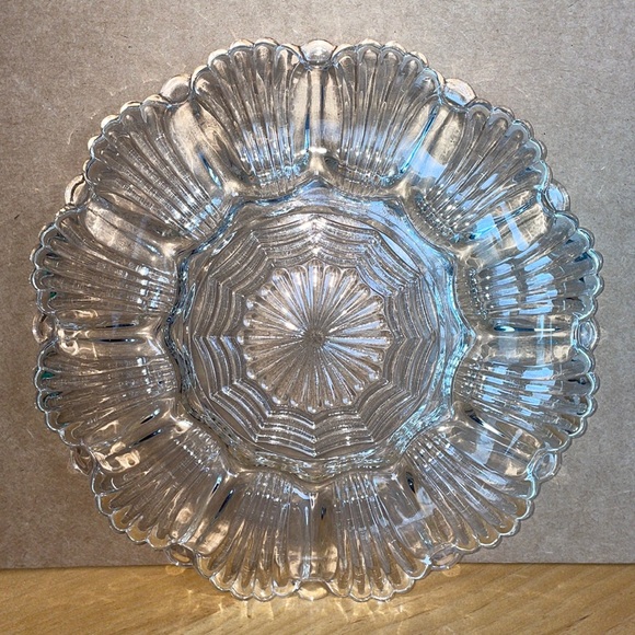 Vintage Crystal Egg Plate 10 inches in diameter - Picture 3 of 6